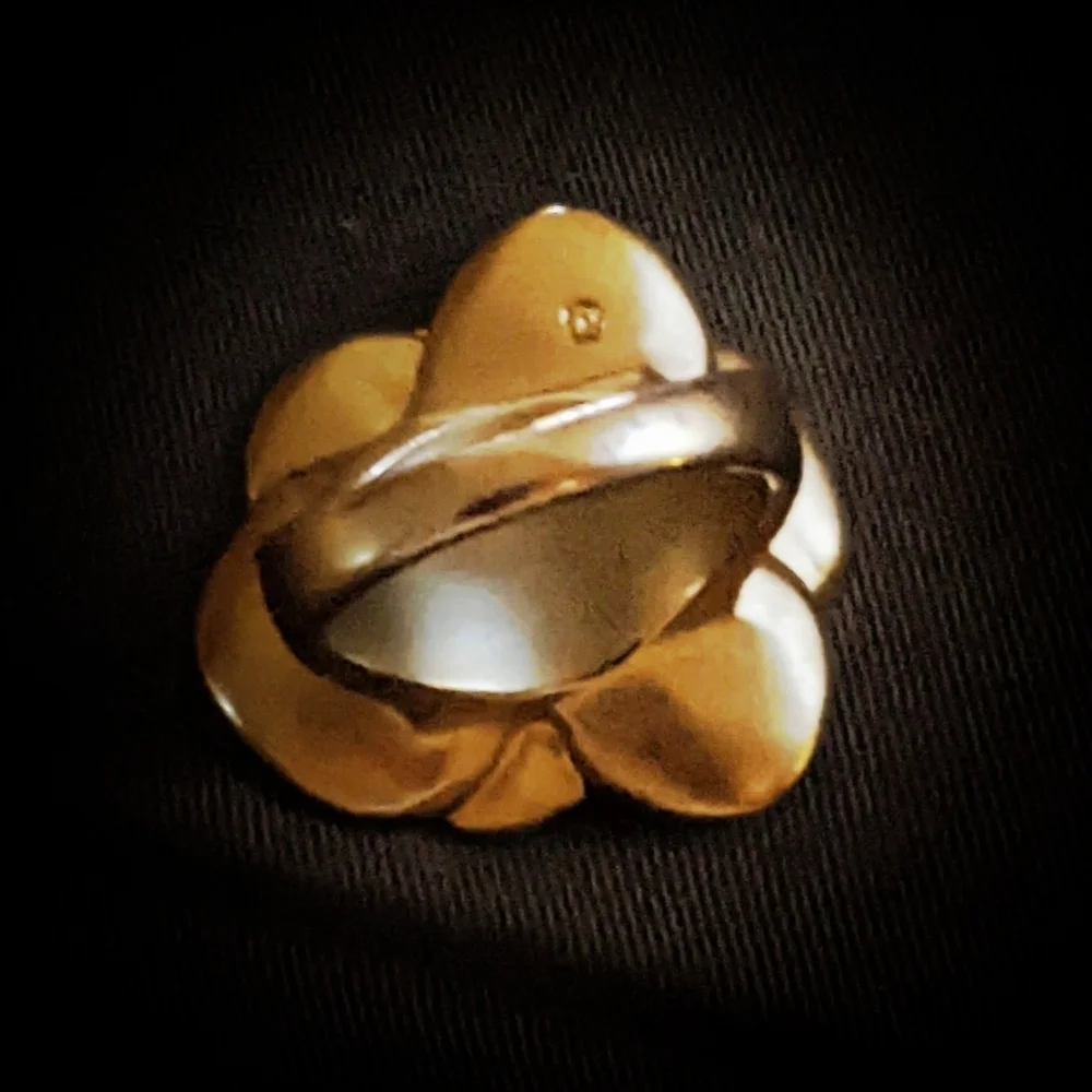 Gold Textured Flower Ring
